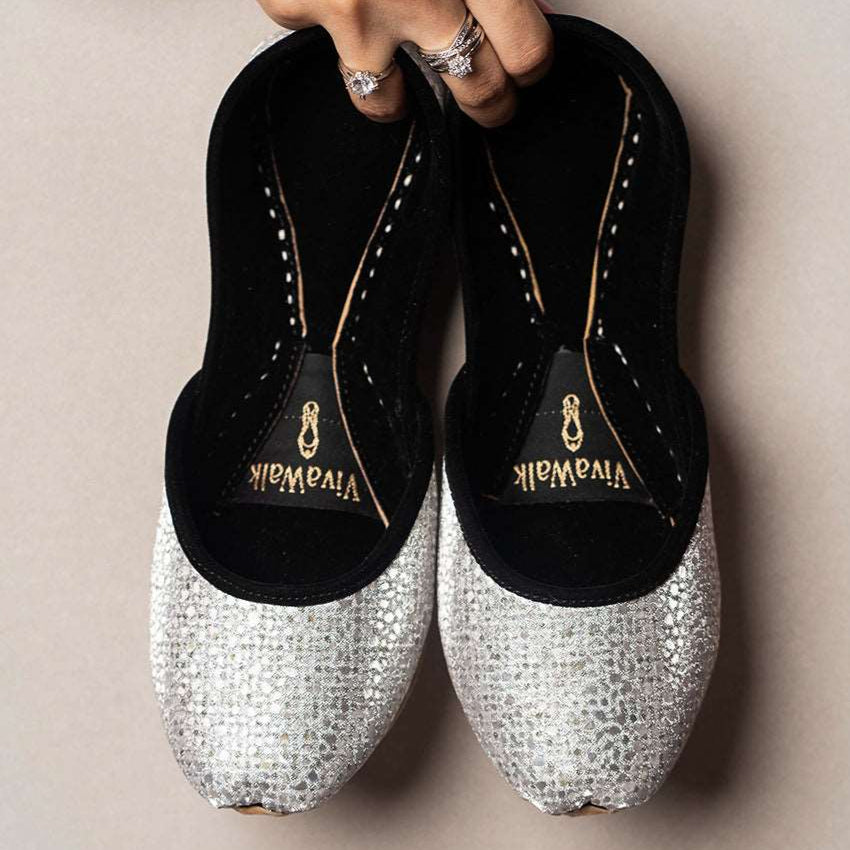 Galaxy Vivawalk khussa shoes online