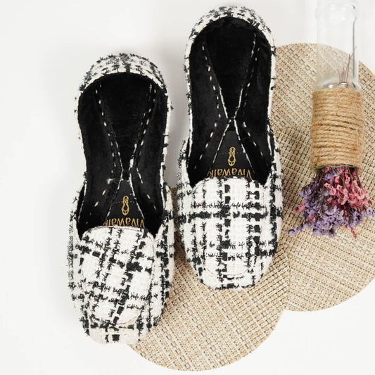 SnugΒ Soles Vivawalk khussa shoes online