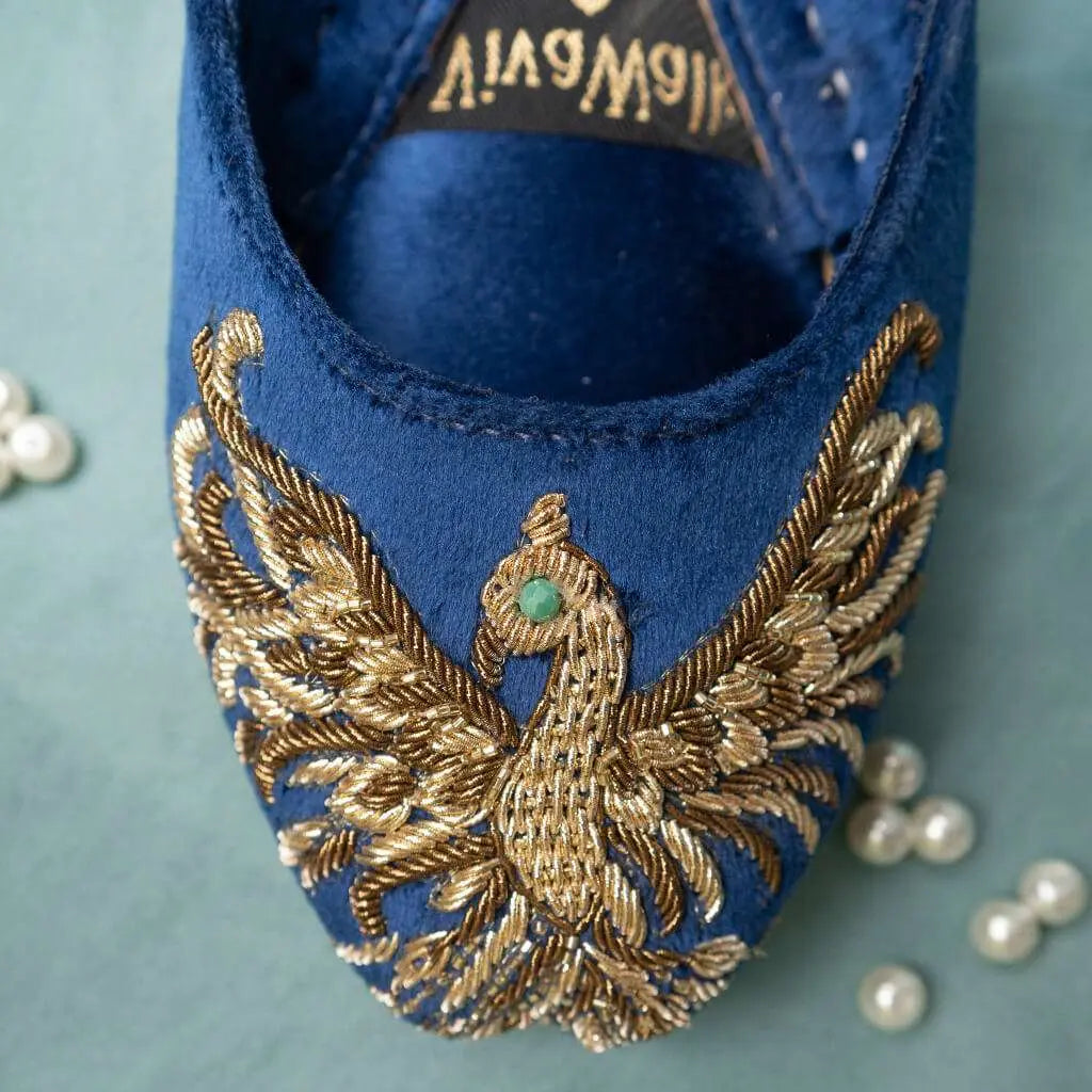 Royal Phoenix Vivawalk khussa shoes online