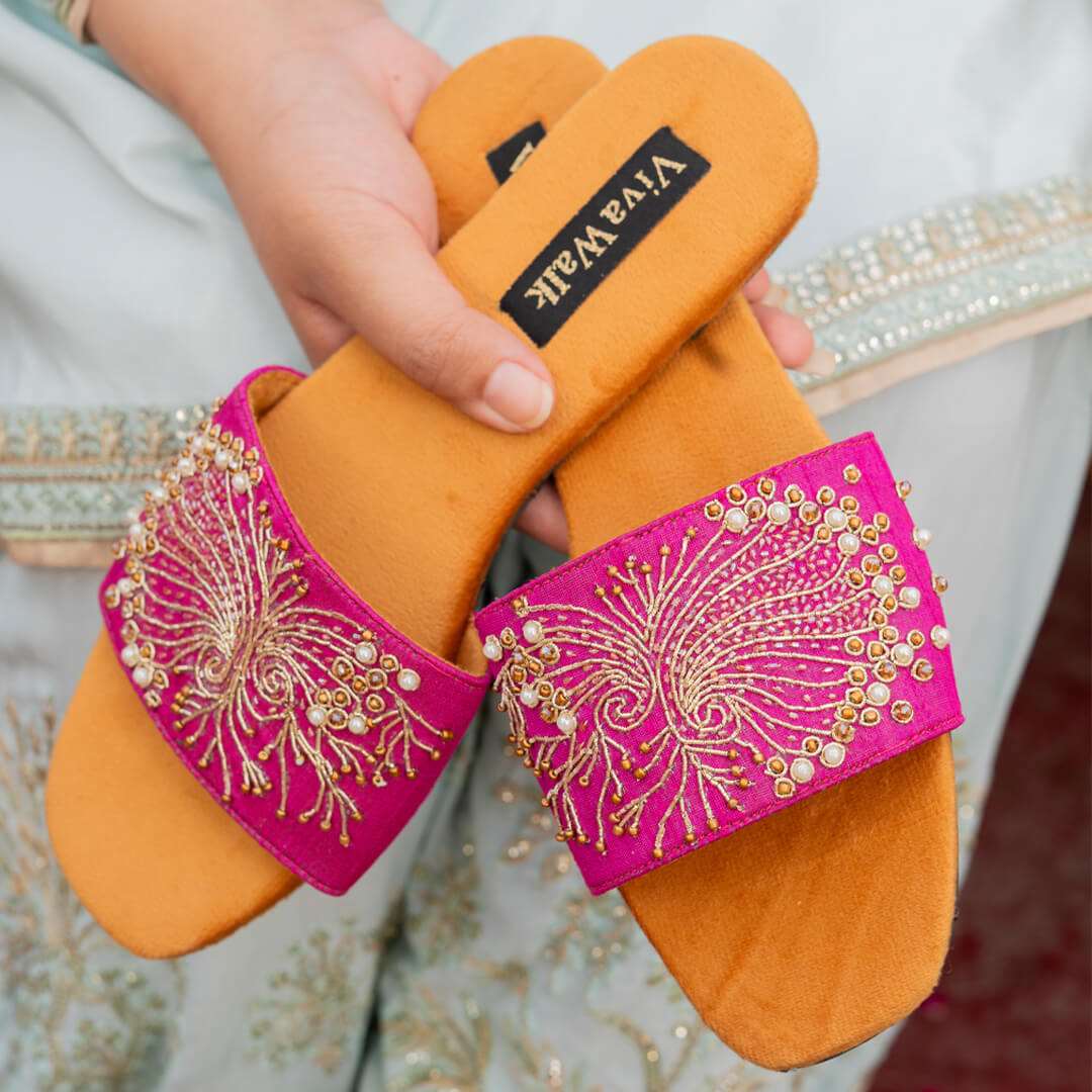 Mehfil-e-Mohabbat Vivawalk flats chappals