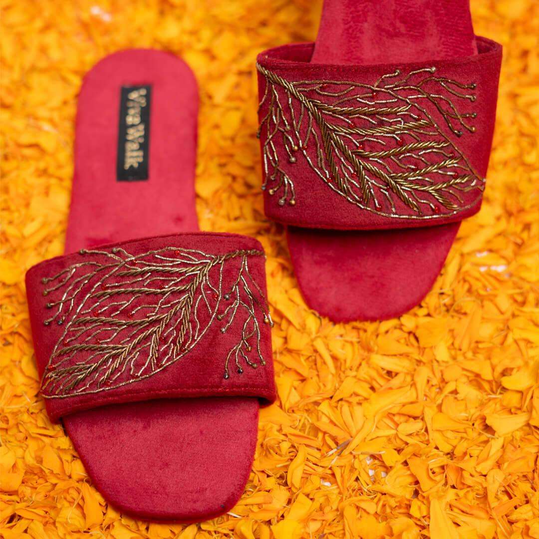 Nazaqat Vivawalk flats chappals
