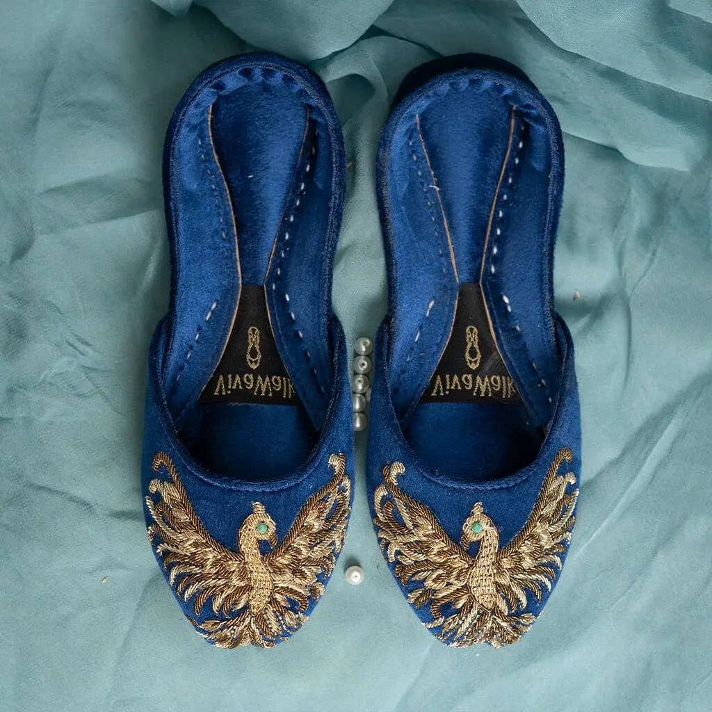 Royal Phoenix Vivawalk khussa shoes online