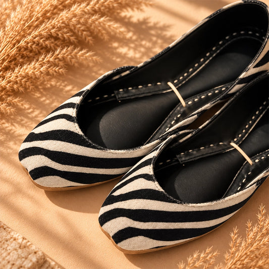 MONOTONE STRIPES