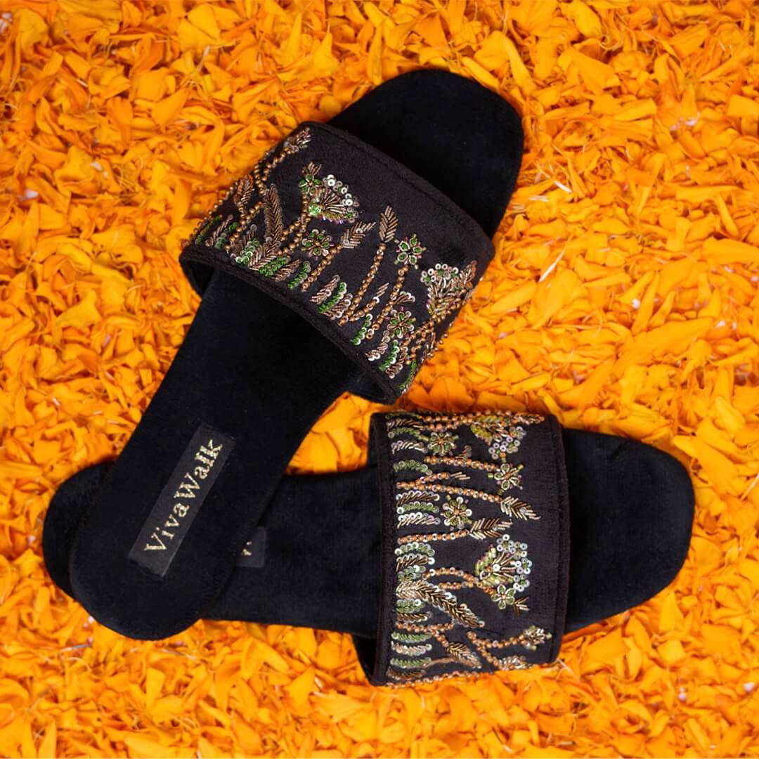 Paaye Zaib Vivawalk flats chappals