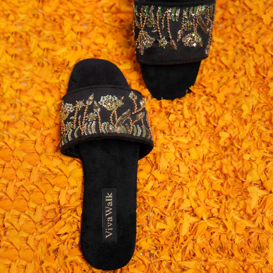 Paaye Zaib Vivawalk flats chappals