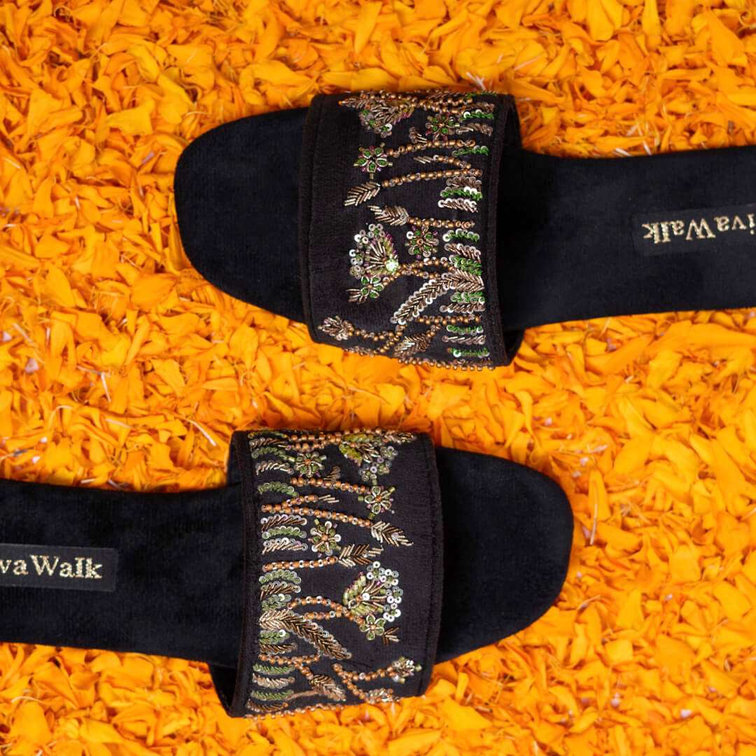 Paaye Zaib Vivawalk flats chappals