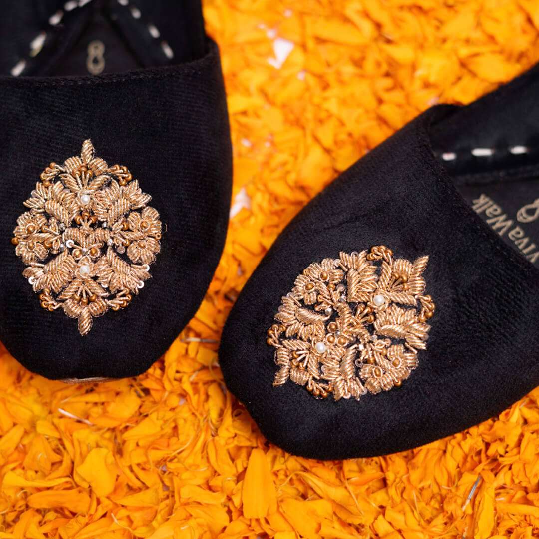 Noor-e-Nazar Vivawalk khussa shoes online