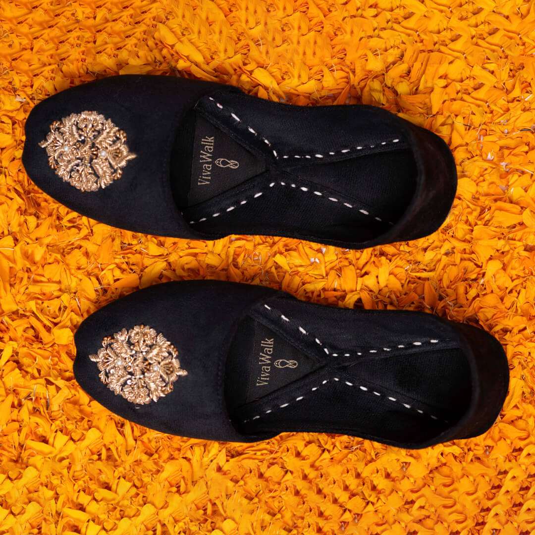 Noor-e-Nazar Vivawalk khussa shoes online