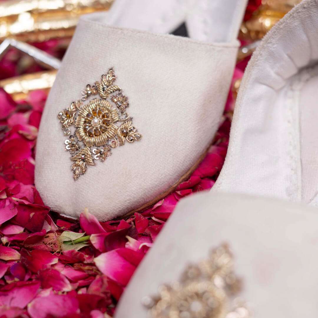 Ishq e Naz Vivawalk khussa shoes online