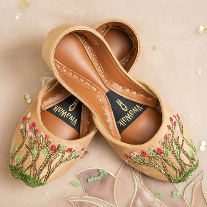 Enchanted Grove Vivawalk khussa shoes online