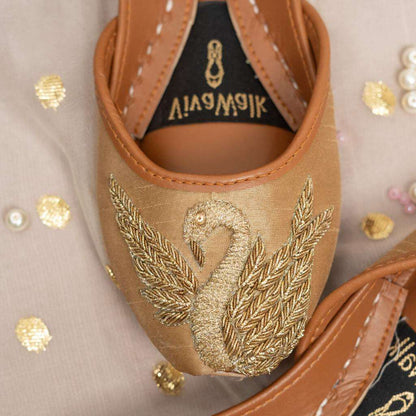 Dazzling Duck Vivawalk khussa shoes online