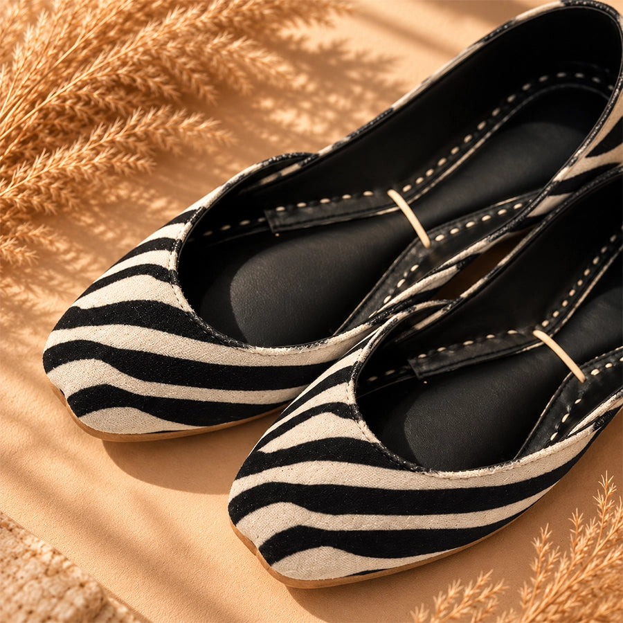 MONOTONE STRIPES