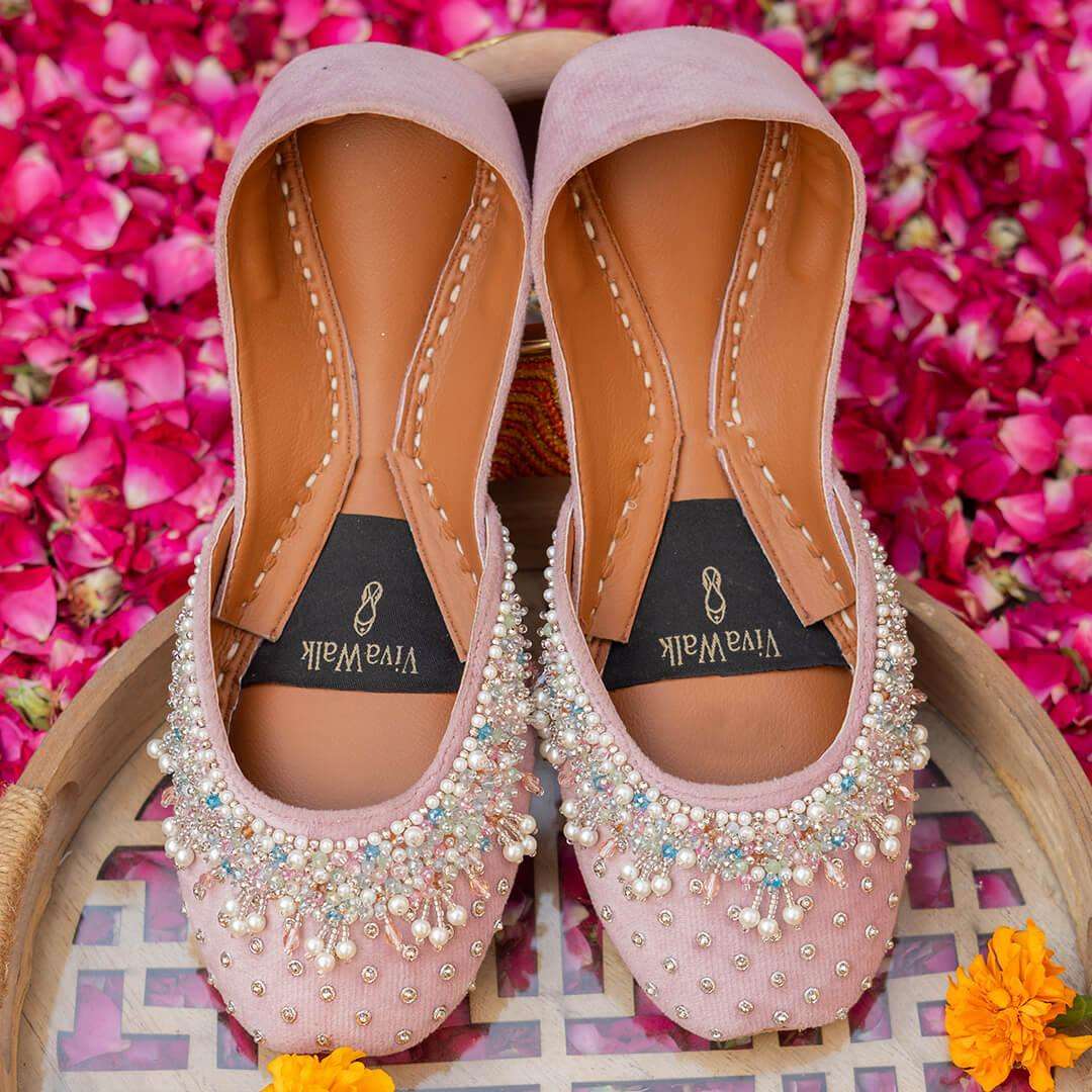 Noor-e-Khushboo Vivawalk khussa shoes online