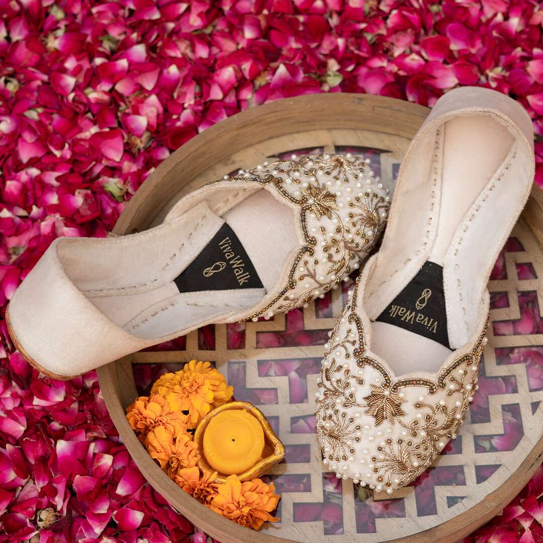 Gul-e-wisaal Vivawalk khussa shoes online