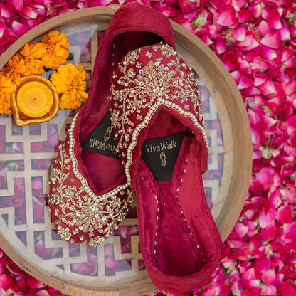 Ishq-e-Laal Vivawalk khussa shoes online