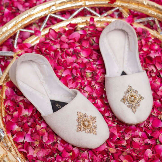 Ishq e Naz Vivawalk khussa shoes online